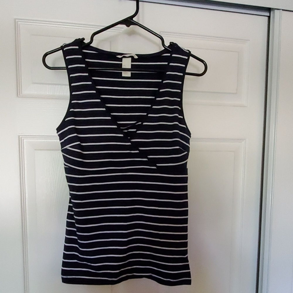 H&M maternity top